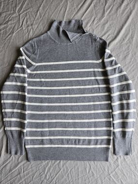 Banana Republic Gray & White Striped Mock Neck Sweater